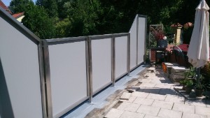 Doppelflügliges-softclose-Schiebefenster  zum Schlossgarten (Windschutz)